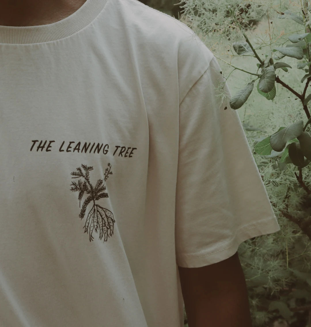 The Leaning Tree Ayurvedic Apothecary Organic Cotton T-Shirt – Shatavari Roots